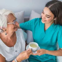 استخدام خانم پرستار در شهر شیراز