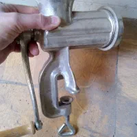 چرخ گوشت دستی