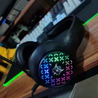 هدفون اونیکوما مدل x7pro سالم|قطعات و لوازم جانبی رایانه|اصفهان, دارک|دیوار