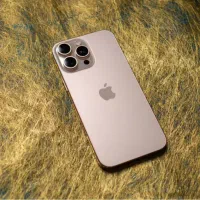 ۱۶ پرو مکس ۲۵۶ گیگ درحد آک