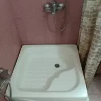 وان زیر دوش حمام