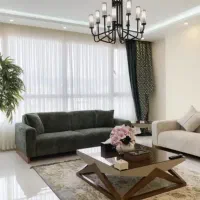 رهن کامل / واحد ۲۰۰  متری /  بلوار ازادگان ۱