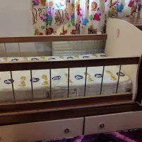 تخت و کمد نوزاد و نوجوان