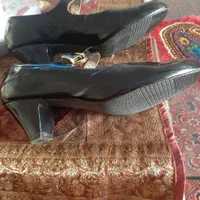 تعداد ۴ جفت کفش خارجی نقره ای و قرمز نو مارک شانل|کیف، کفش، کمربند|تهران, ظفر|دیوار