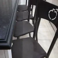 ۴ عدد صندلی در حد نو