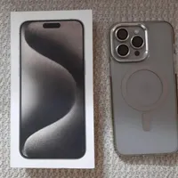 اپل iPhone 15 Pro Max با حافظهٔ ۲۵۶ گیگابایت