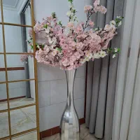 گل و گلدان