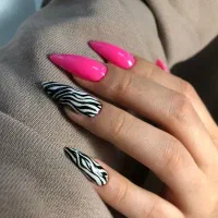 کاشت ناخن و ترمیم و اکستنشن بافت و لیفت‌لمینت مژه