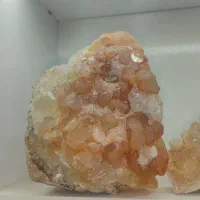 سنگ دکوری و تزئینی ارزشمند