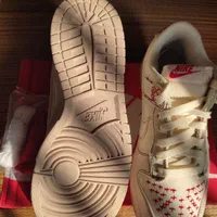 کفش کتونی|کیف، کفش، کمربند|بندر گناوه, |دیوار