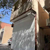 مغازه فروشی. واقع در خیابان درب اصفهان...