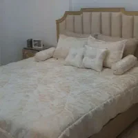 تخت دونفره بزرگ