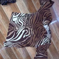 لباسها همه سالمن|لباس|رشت, دروازه لاکان|دیوار