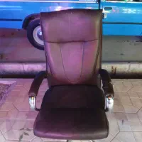 صندلی ساده و چرخی|صندلی و نیمکت|بروجرد, |دیوار