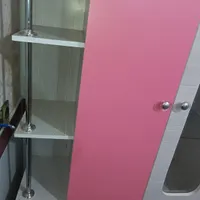 کمد لباس و کتاب