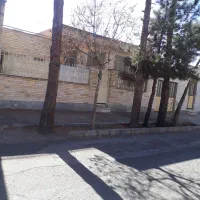 حیاط ویلا یی  شهرک انقلاب خ شهریار ۳۰۰متر ۳خواب|اجارهٔ خانه و ویلا|شاهرود, |دیوار