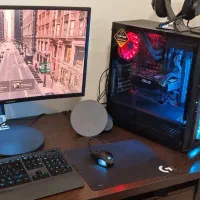 مانیتور ۲۷ اینچ Curve سامسونگ QLED و کیبورد RGB