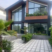 ویلای مدرن در شهرکی خاص تاپ لوکیشن