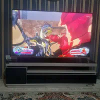 تلویزیون آیوا و میز سالم و نونونو