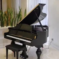 طراحی چشم‌نواز و صدای بی‌نظیر پیانو گرند یاماها