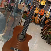 فروش گیتار والنسی|گیتار، بیس، امپلیفایر|نیشابور, فردوس شمالی|دیوار