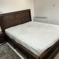 تخت خواب ۲ نفره با میز آرایش و پاتختی