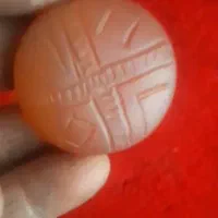 سنگ عقیق بسیار قدیمی|کلکسیون اشیاء عتیقه|اسلام‌‌آباد غرب, |دیوار