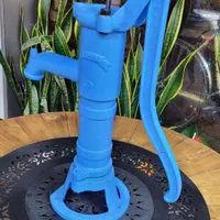 تلمبه آب قدیمی و پمپ آب|مصالح و تجهیزات ساختمان|رشت, معلم|دیوار