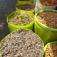 فروش عمده و خرده تخمه دور سفید و کدو|عمده‌فروشی|تهران, انبار نفت|دیوار
