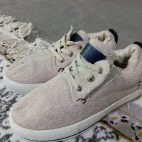 کتونی اسپورت اصل بچگانه|کفش و لباس بچه|چهاردانگه (تهران), |دیوار