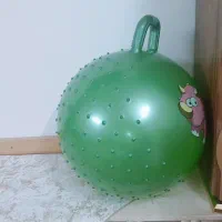 اسکوتر وتوپ و بلز و عروسک نمایشی