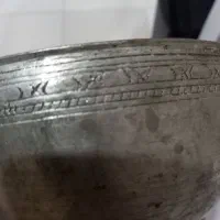 کاسه مسی عتیقه قلم کاری|کلکسیون اشیاء عتیقه|گرگان, |دیوار