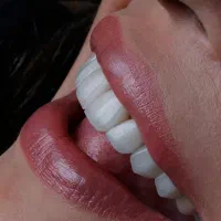 منشی دندانپزشکی