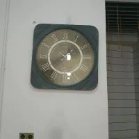 ساعت دیواری