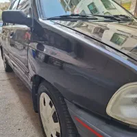 کره ای کاربراتور عروسک