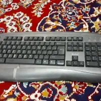کیبورد در حد نو