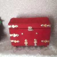 صندوقچه مخمل قدیمی