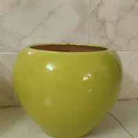 سه عدد گلدان