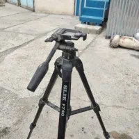 سه پایه دوربین عکاسی و فیلم برداری