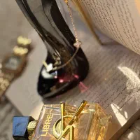 ادکلن زنانه|آرایشی، بهداشتی، درمانی|شیراز, نشاط|دیوار