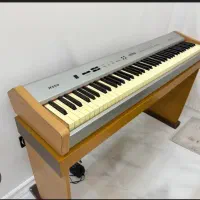 پیانو الکتریک Moco M۵۰۰ تمیز خانگی