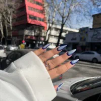 خدمات کاشت ناخن