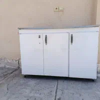 کابینت فلزی سه در