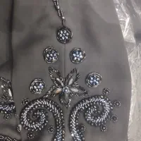 جواهر دوری روی لباس و چادر