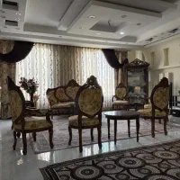 مبلمان استیل ۹ نفره+کاناپه راحتی ۷ نفره +ویترین