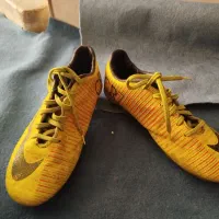کفش‌چمنی