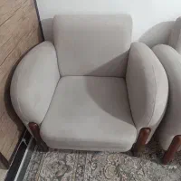 به خاطر کمبود جا به فروش میرسد نو هستن