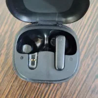 r50i هندزفری مشکی راست و جعبه