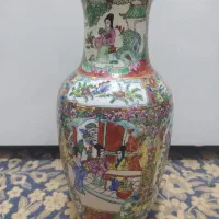 یک جفت گلدان چینی