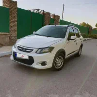 کوییک آر R مدل ۱۳۹۹ سفید مشکی